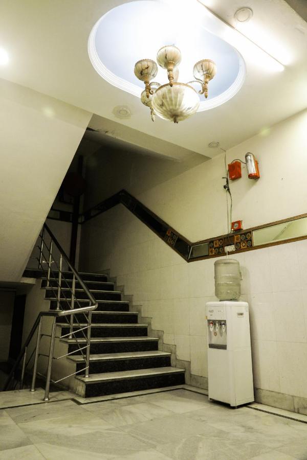 Hotel Centra Inn New Delhi Extérieur photo
